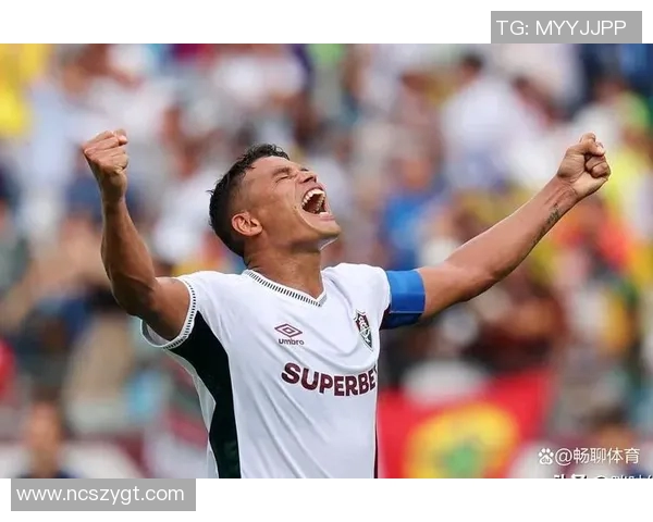 聚焦足球巨星风采 探寻赛场背后的荣耀与拼搏